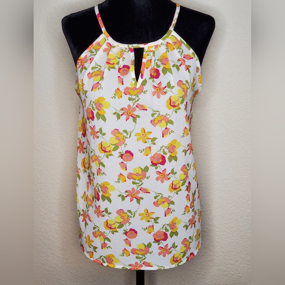Papermoon Floral Keyhole-Front Top.  NWOT